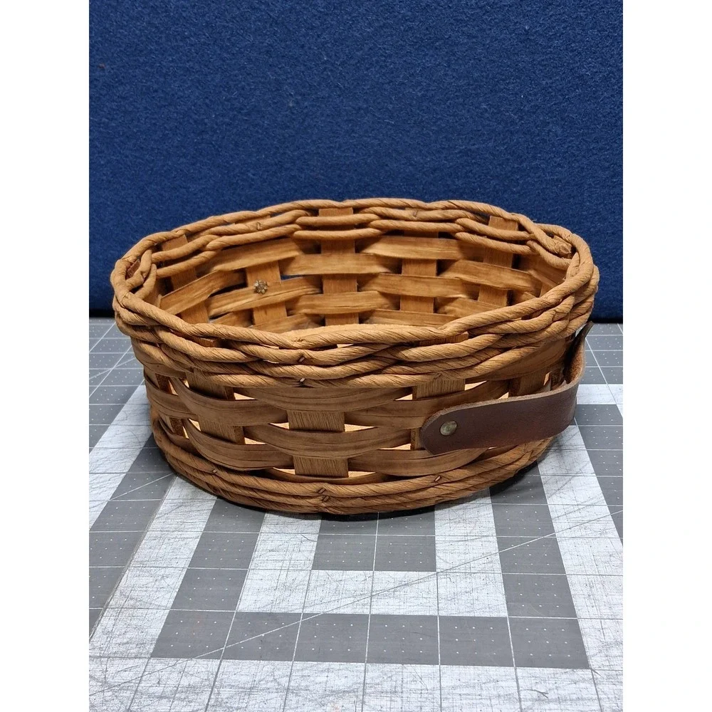 Pyrex Woven Basket‎ Casserole Carrier Brown Round Leather Handles 024 524 584
